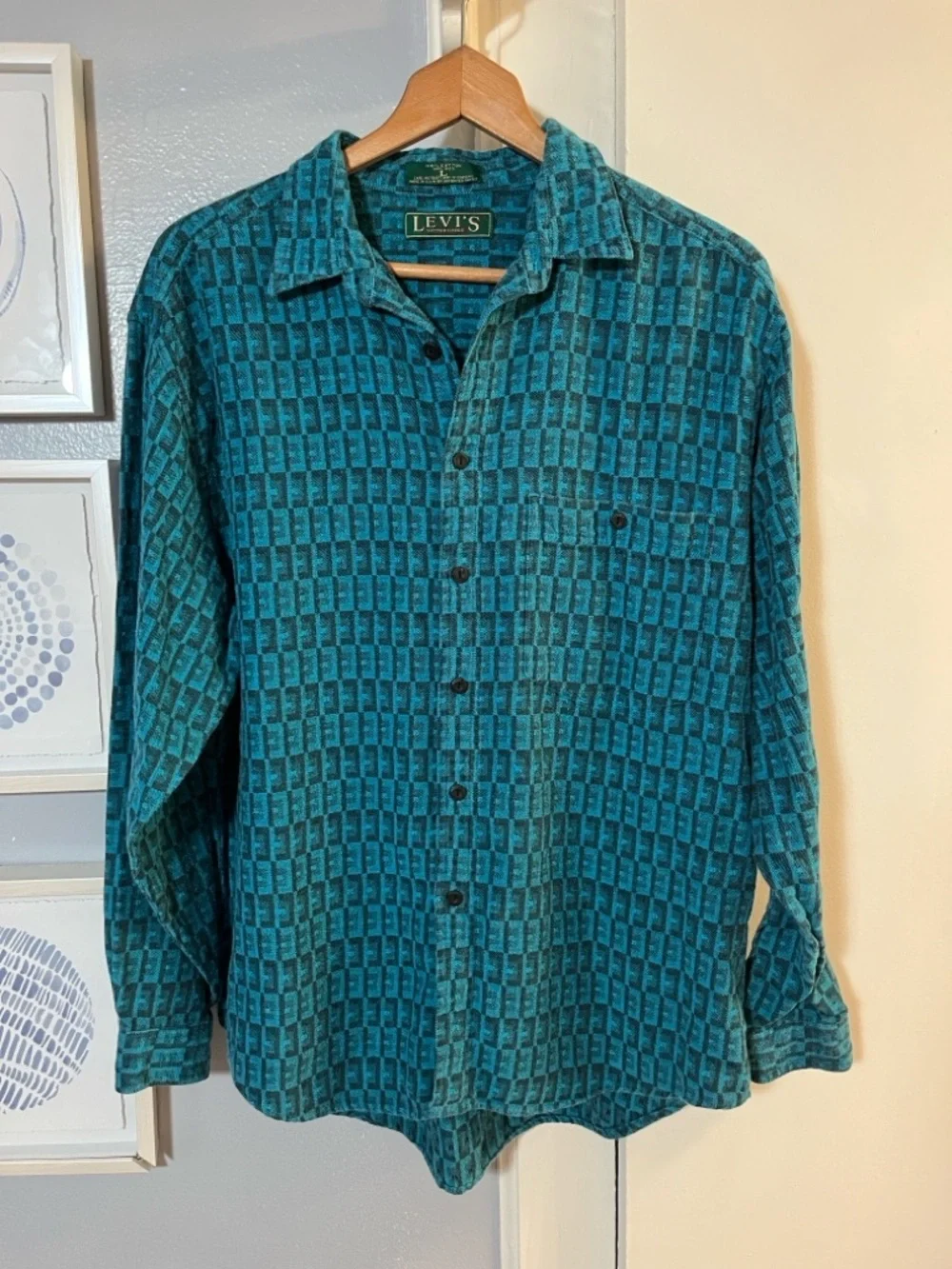 Vintage 90s Retro Levi's Teal Patterned Long-Sleeve Button Down Shirt Size L